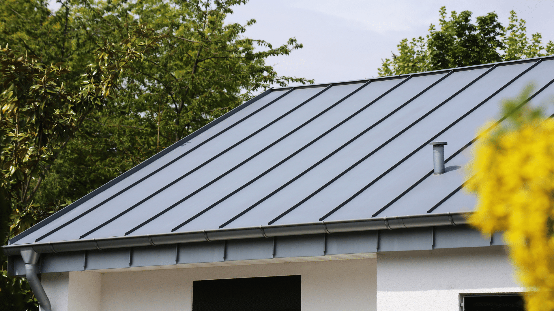 Standing seam metal roof